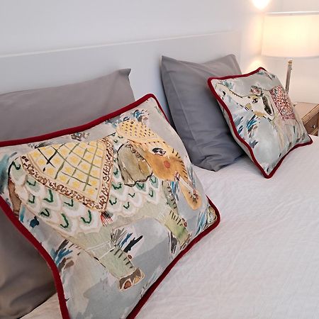 Apartamentos Almirante Hoyos Sevilla Dış mekan fotoğraf