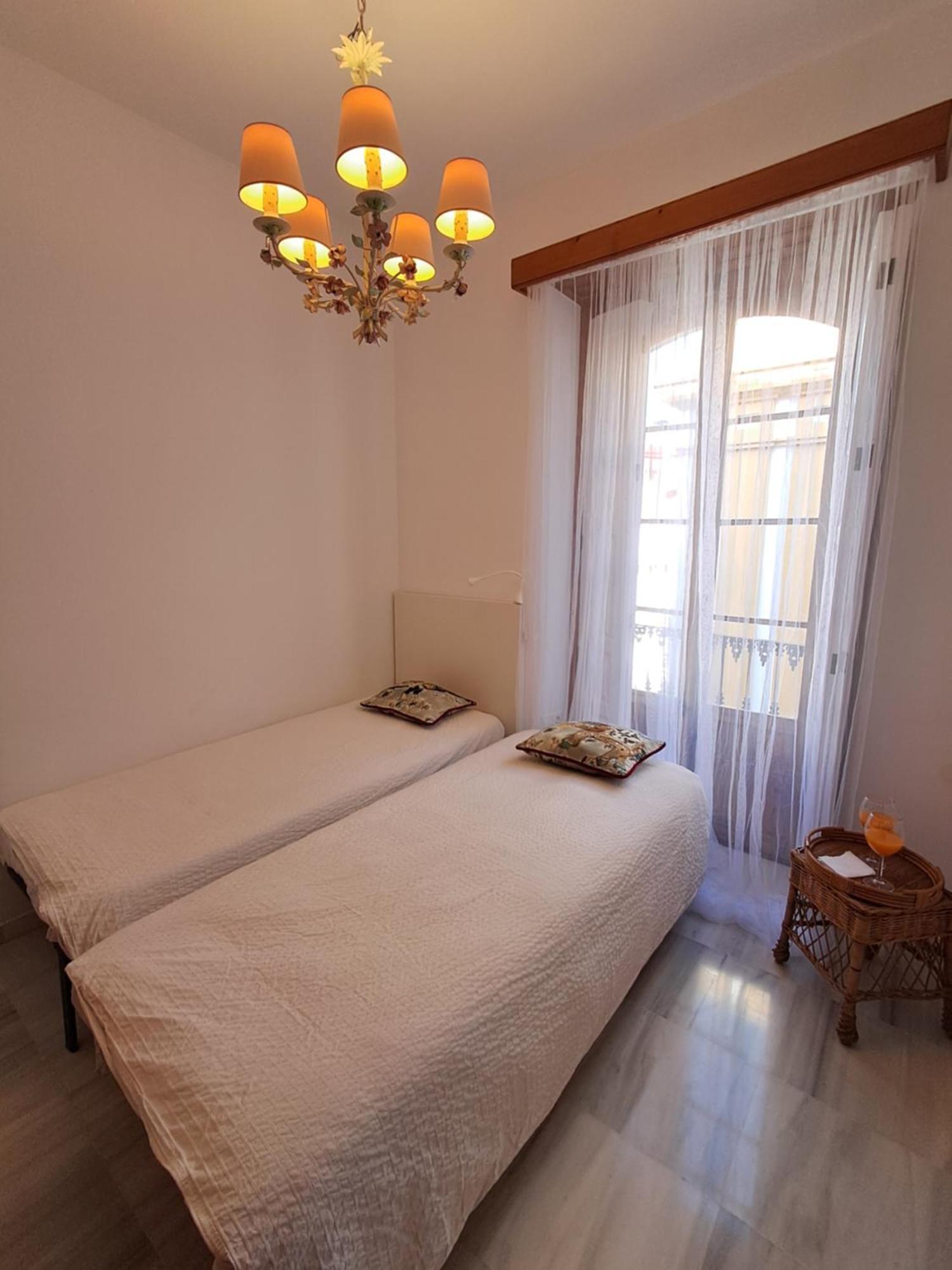 Apartamentos Almirante Hoyos Sevilla Dış mekan fotoğraf