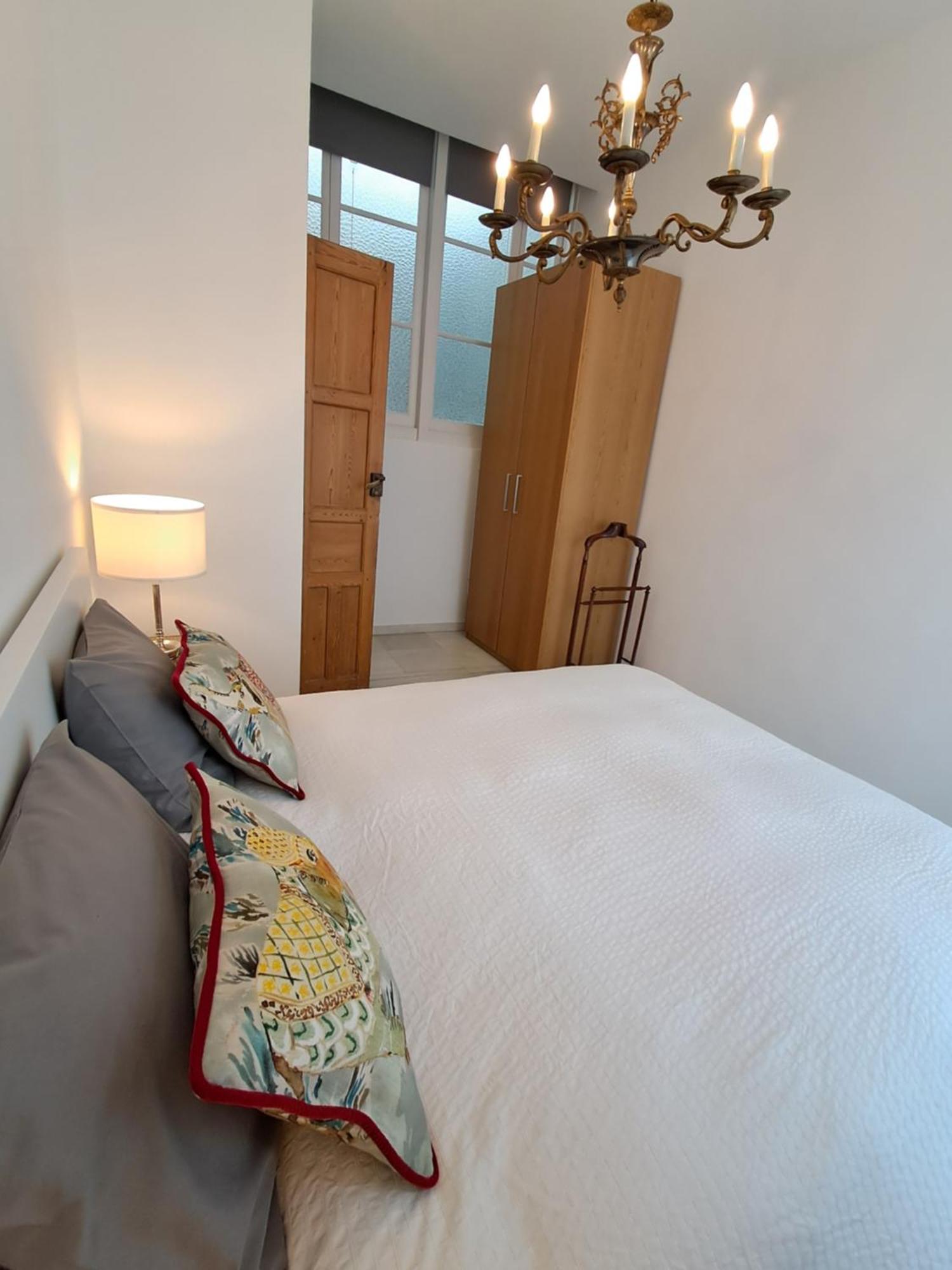 Apartamentos Almirante Hoyos Sevilla Dış mekan fotoğraf