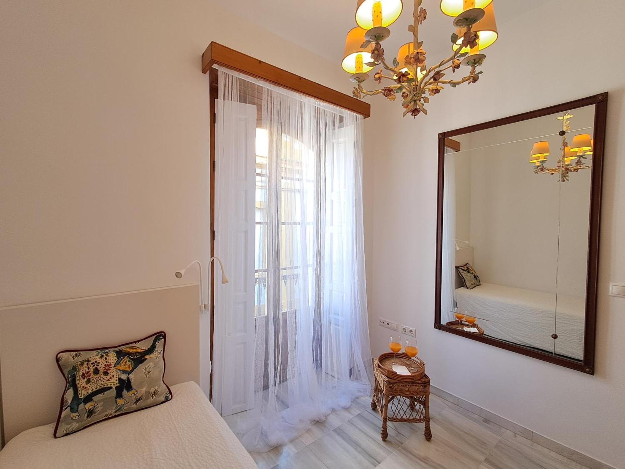 Apartamentos Almirante Hoyos Sevilla Dış mekan fotoğraf