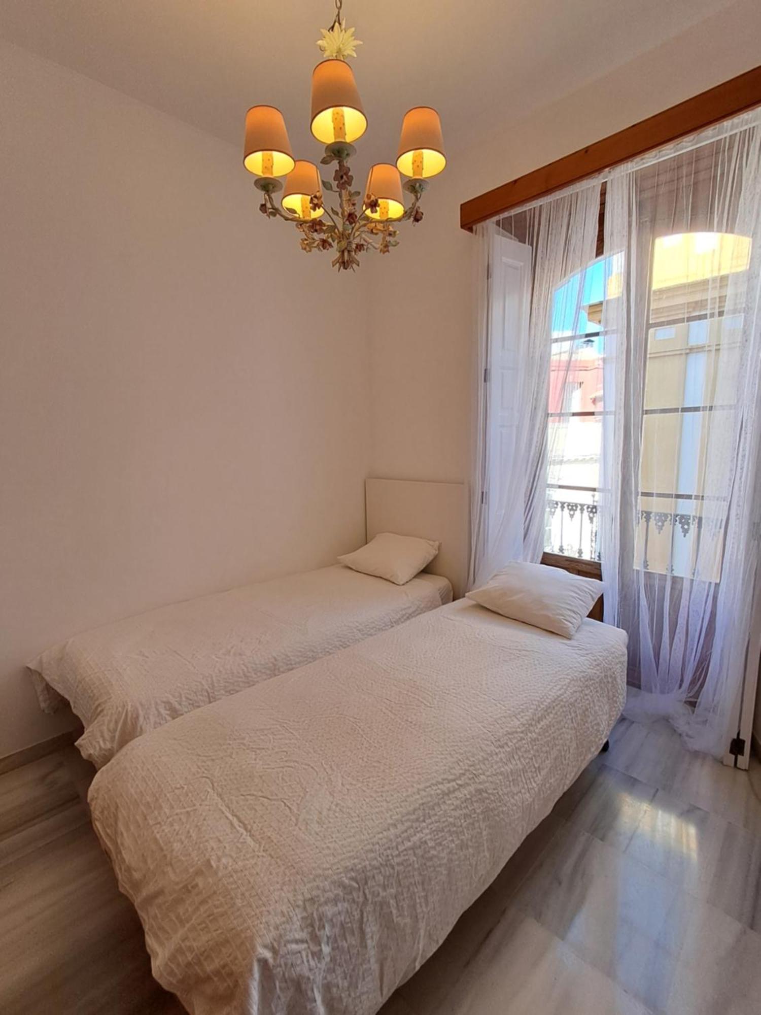 Apartamentos Almirante Hoyos Sevilla Dış mekan fotoğraf